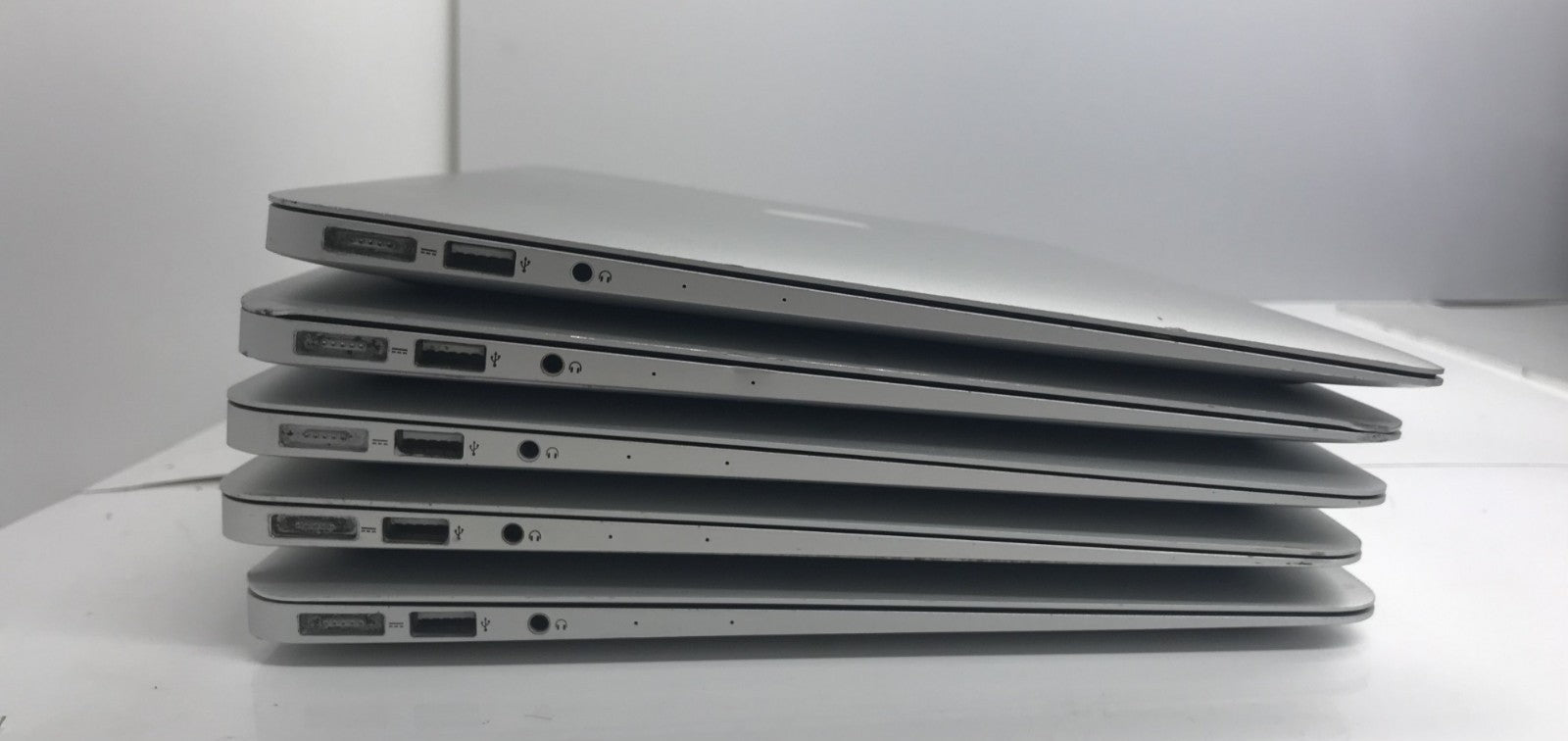 Apple MacBook Air A1466 2012 i5-3427U @ 1.70GHz 4GB 64GB/128GB SSD Catalina